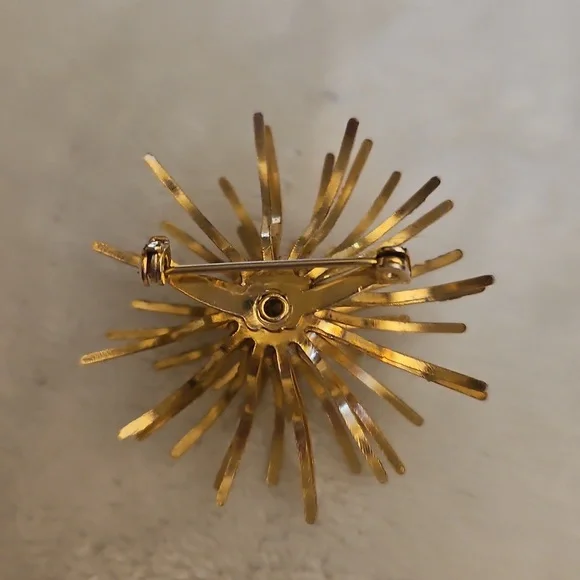 Vintage 1950s Atomic Goldtone Starburst Brooch - Picture 5 of 5